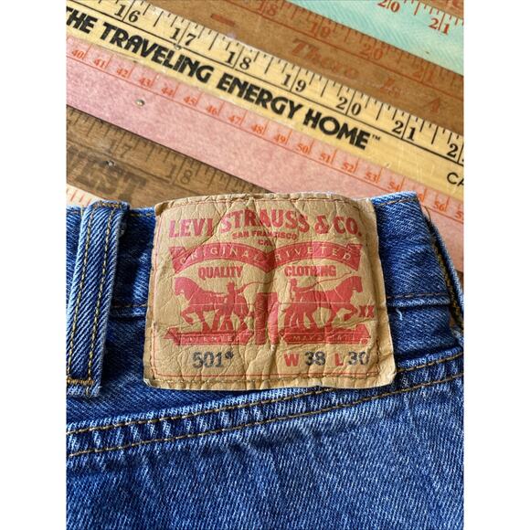 LEVIS Mens 501 Denim 38 X 30 Button Fly Jean Med Wash Classic Relaxed Levi's - Picture 4 of 14